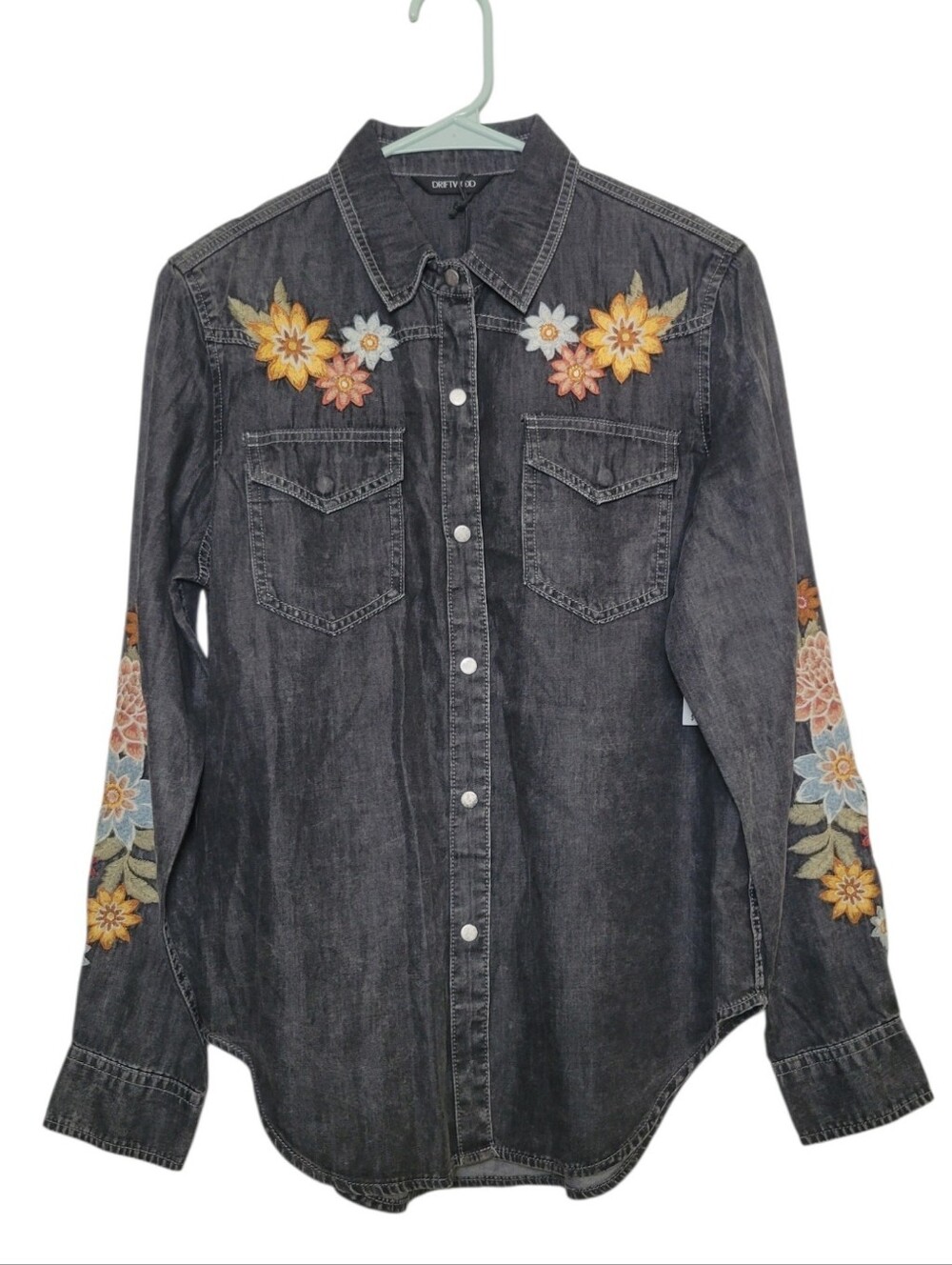 NWT Driftwood Black Floral Embroidered Snap Front Shirt Cotton Tencel Denim SM